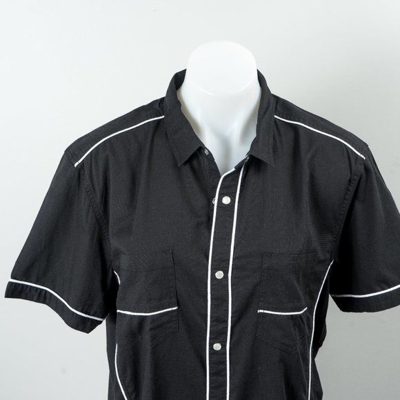 NWT Deep Black Contrast-Piping Kori Short-Sleeve Button-Up - L - Picture 2 of 6